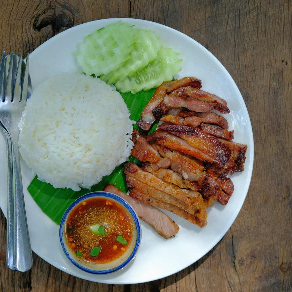 thai-rindfleisch-scharfe-sauce-gegrillt